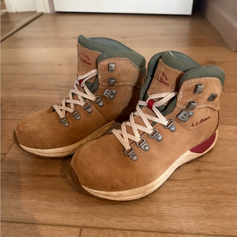 Women's Hiking Boots - Casual Outdoor